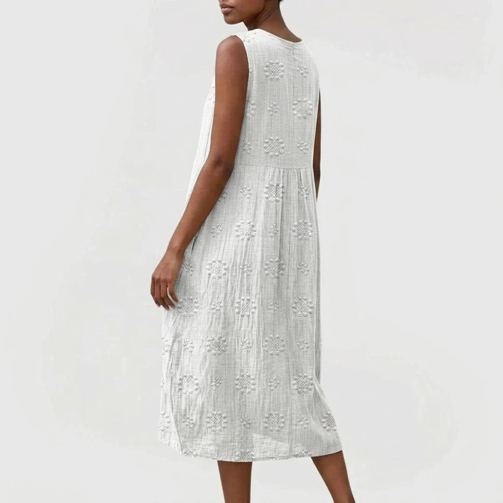 Sleeveless Elegant Midi Dress With Pockets And Floral Embroidery