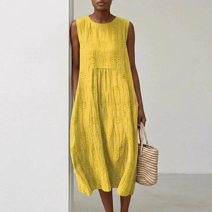 Sleeveless Elegant Midi Dress With Pockets And Floral Embroidery