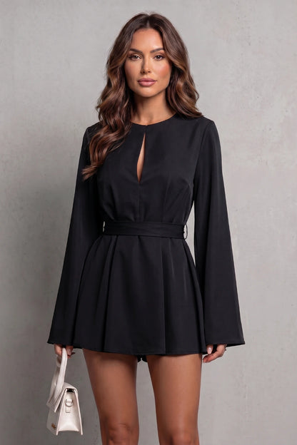 Roselune – Romantic open-back design – Mini dress