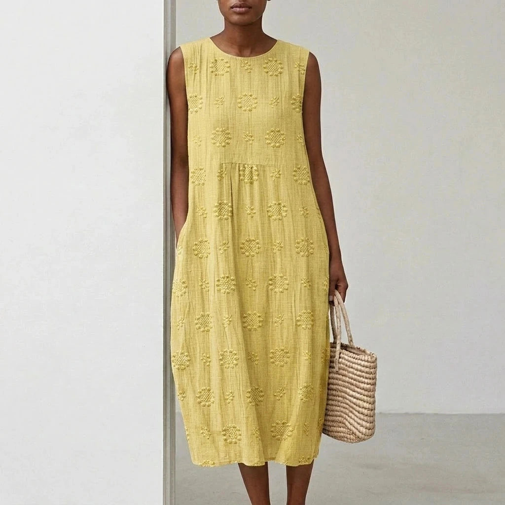 Sleeveless Elegant Midi Dress With Pockets And Floral Embroidery