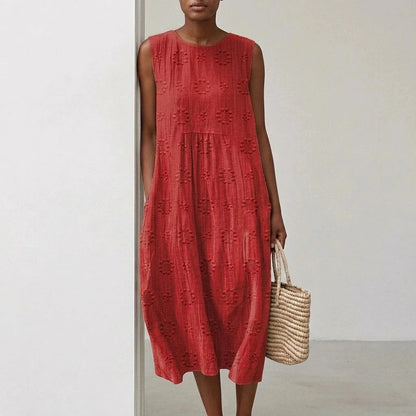 Sleeveless Elegant Midi Dress With Pockets And Floral Embroidery