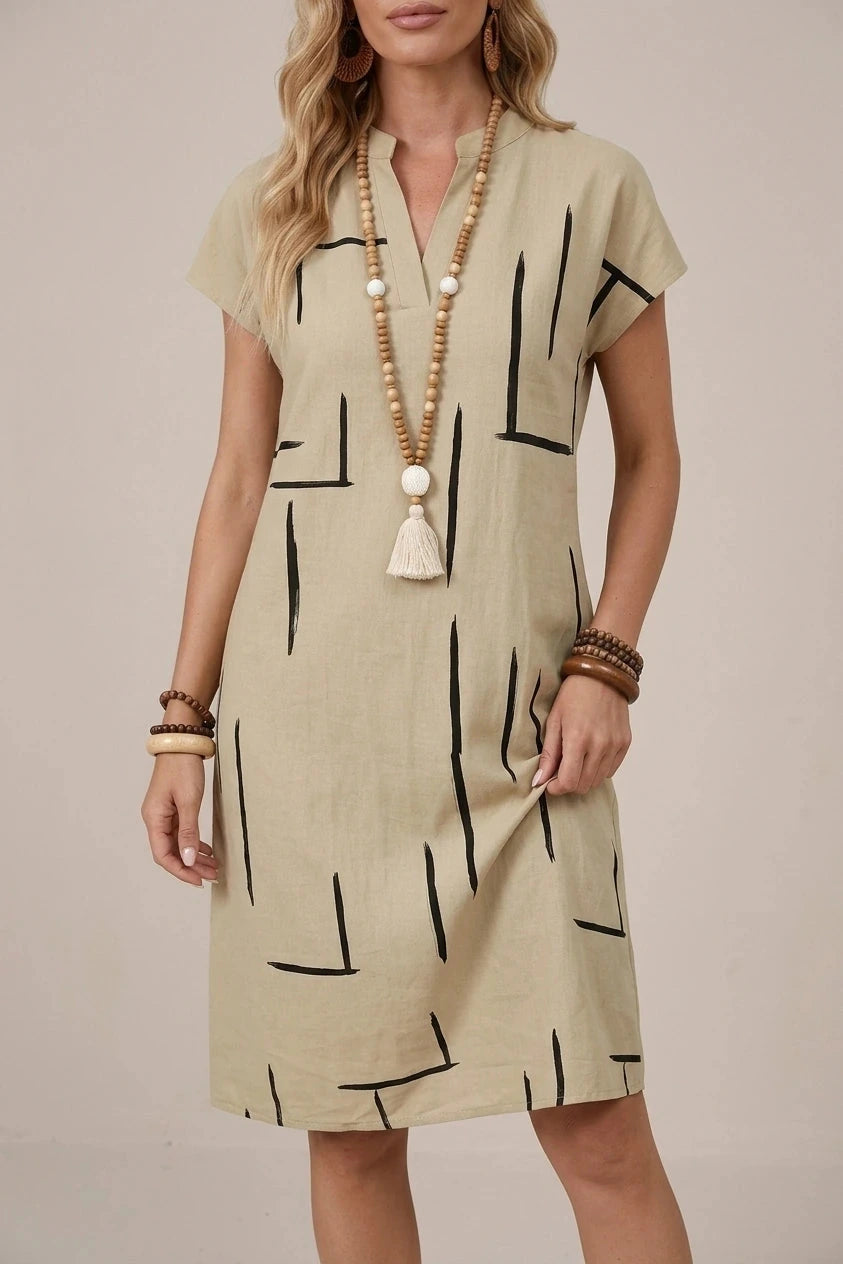 Notch Neck Shift Short Sleeve Knee Length Dresses With Abstract Print