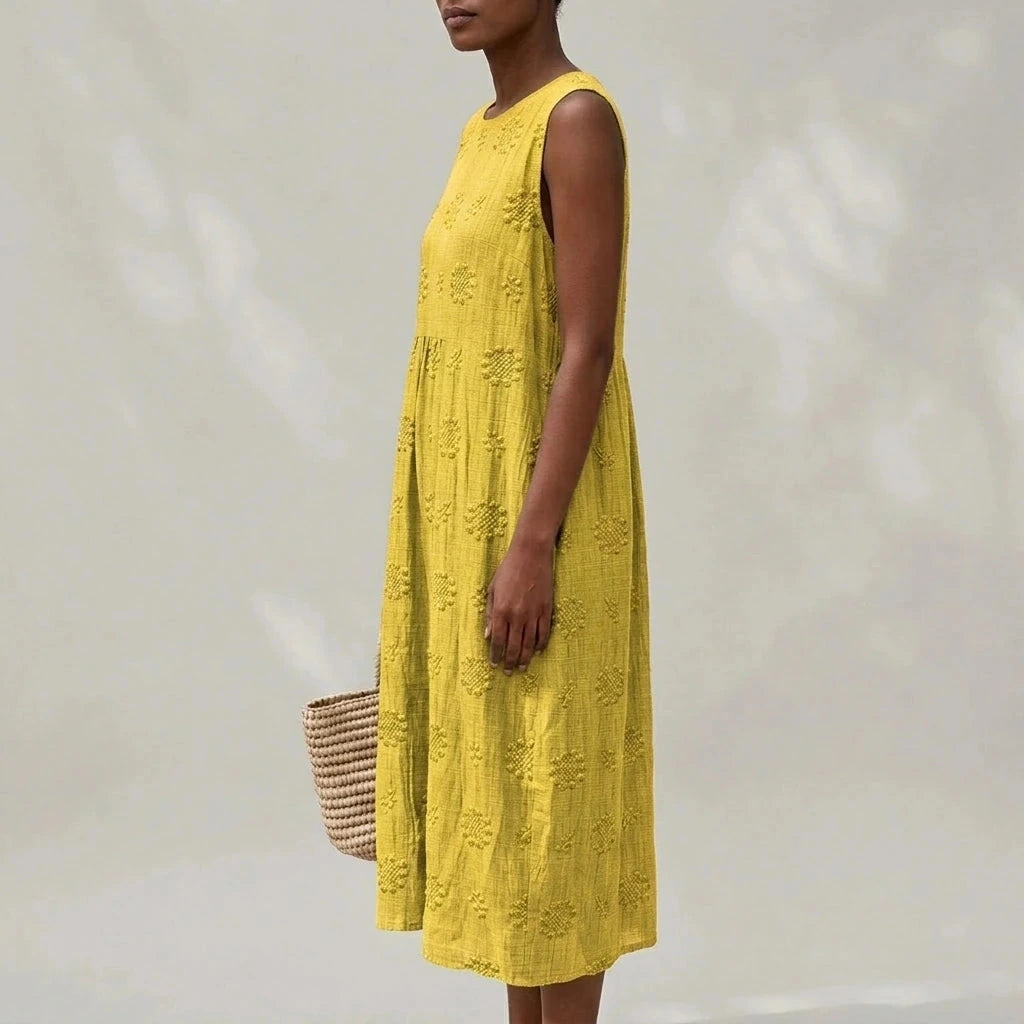 Sleeveless Elegant Midi Dress With Pockets And Floral Embroidery