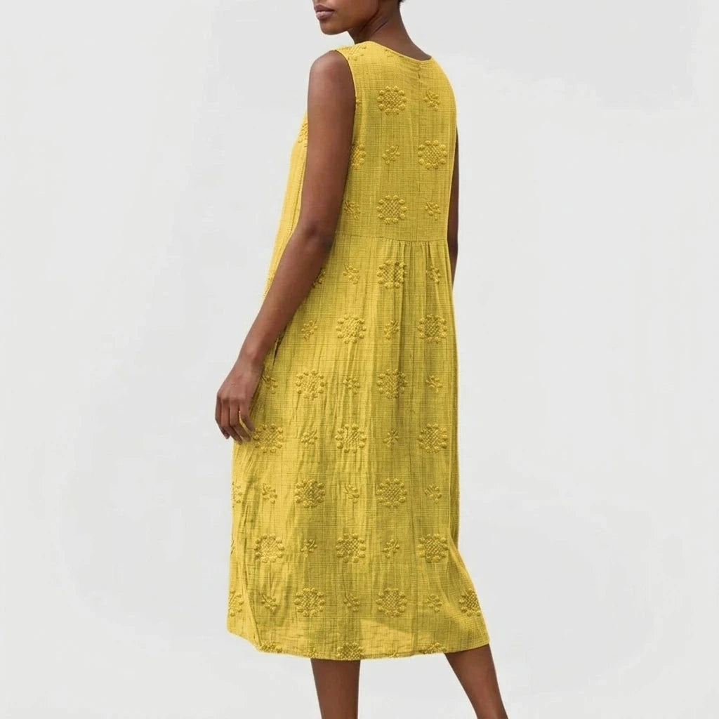 Sleeveless Elegant Midi Dress With Pockets And Floral Embroidery