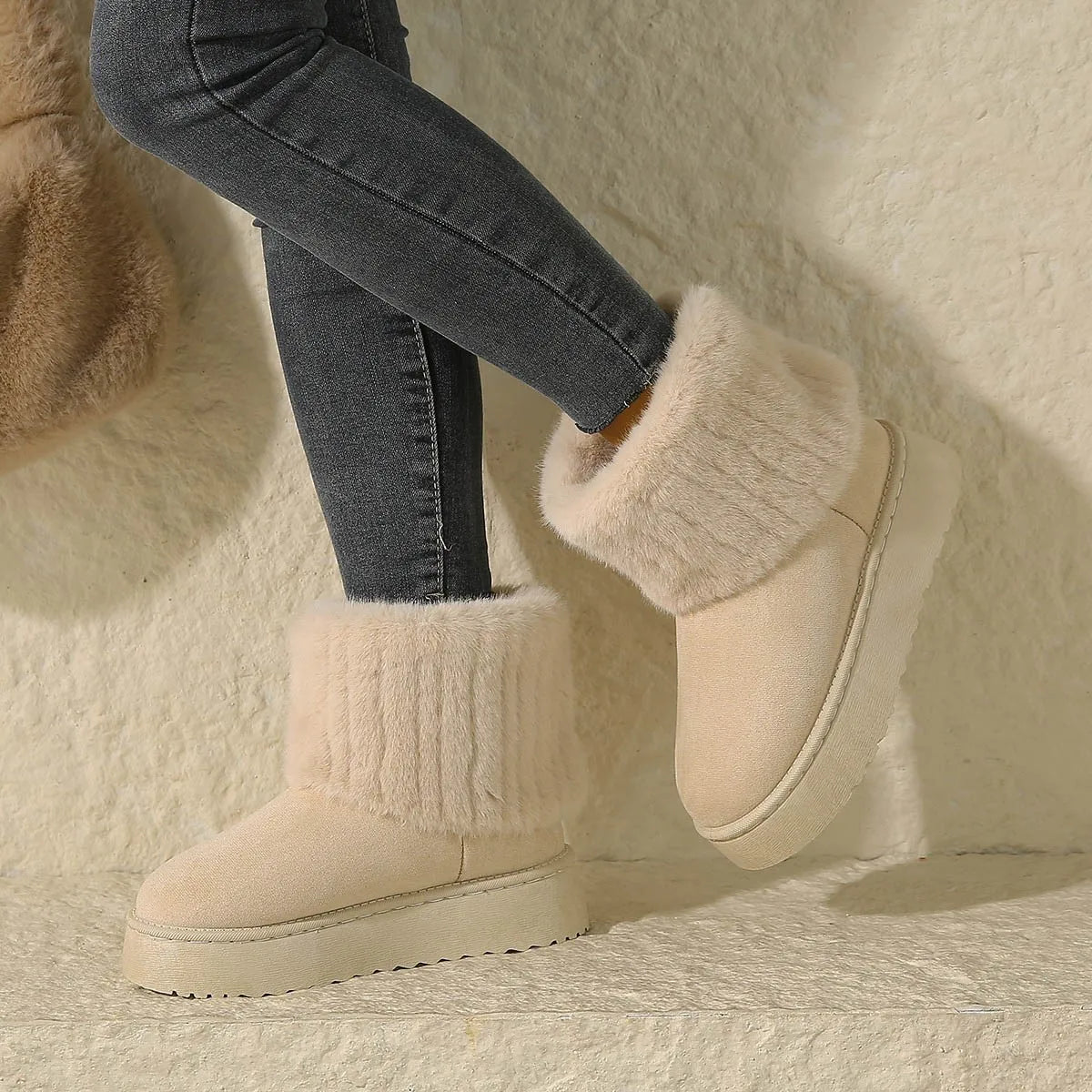 Women's Plush Slip-On Mid-Heel Boots – Vesparane