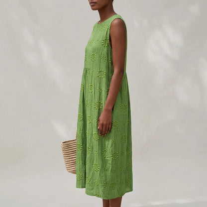 Sleeveless Elegant Midi Dress With Pockets And Floral Embroidery