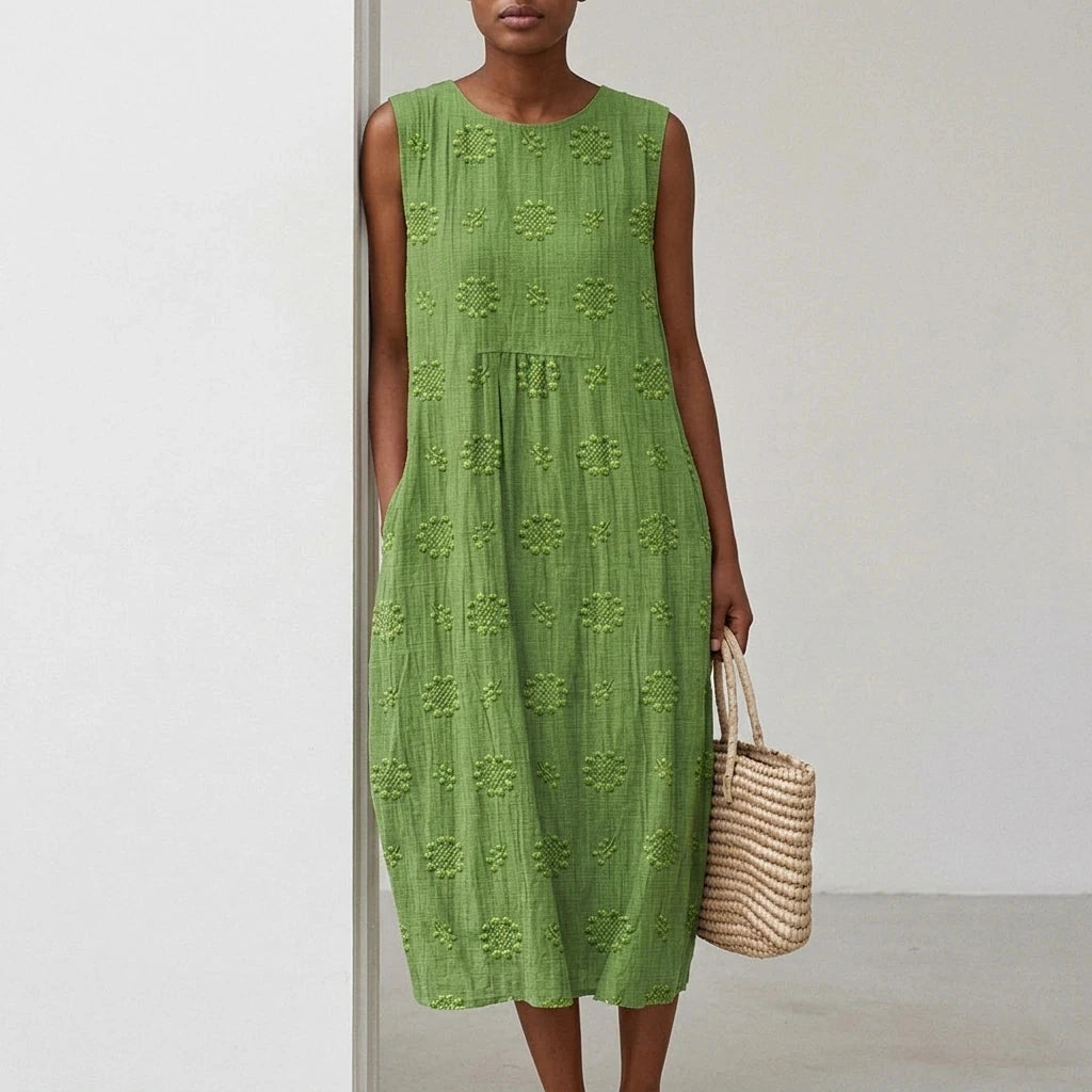 Sleeveless Elegant Midi Dress With Pockets And Floral Embroidery