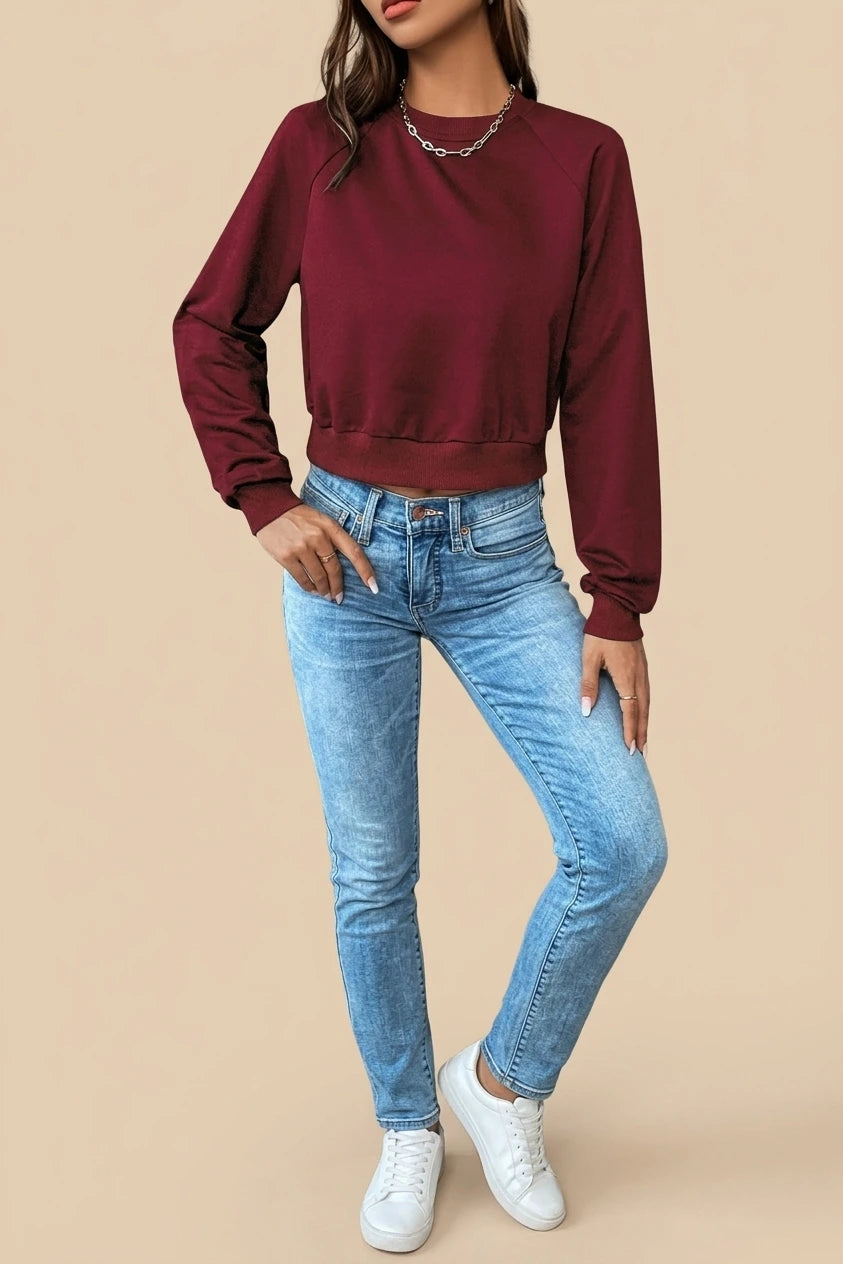 Cropped Sweatshirt with Crew Neck and Raglan Sleeves — variant_front